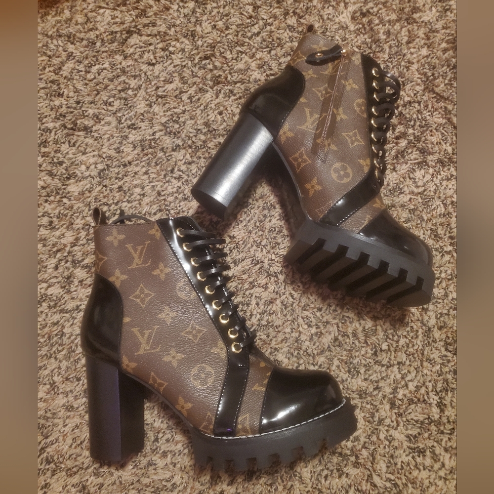 LV Startrail Boots